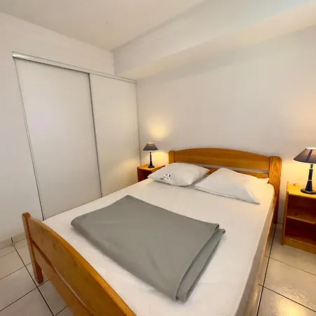 Apartment T2 + Mezzanine, Face Mer, Parking Prive, 6 Pers - Fr-1-323-336 Saint-Hilaire-de-Riez